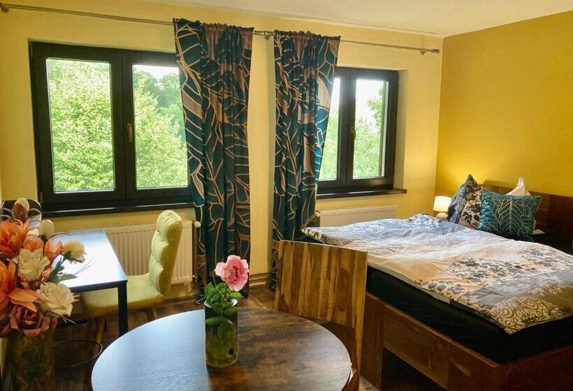 Люкс Вид на Сад, Apartmány Na Výsluní české švýcarsko