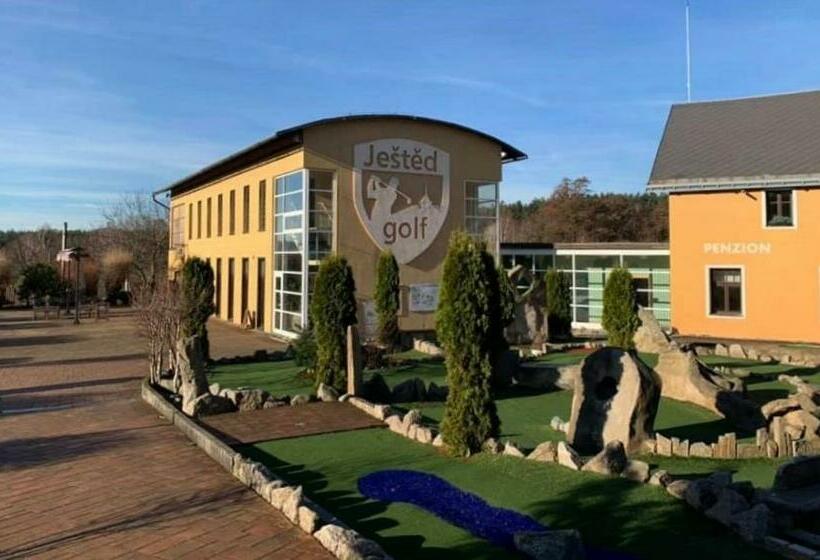 غرفة قياسية, Ještěd Golf Restaurace A Penzion