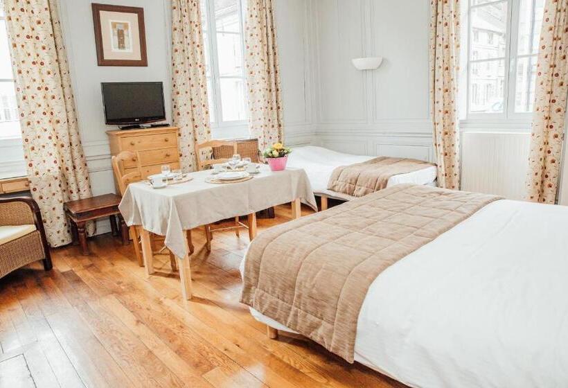 Номер Стандарт Трехместный, Appart Hotel Charles Sander