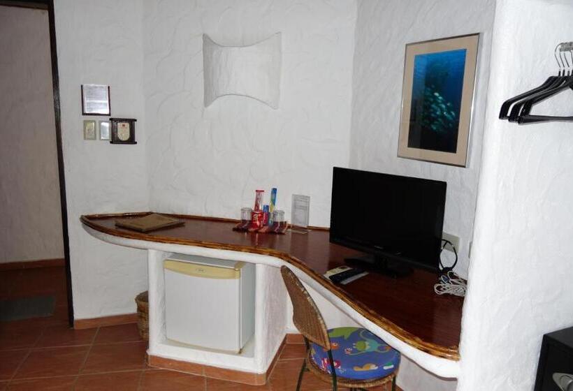 Номер Deluxe, Atlantis Dive Resort Puerto Galera