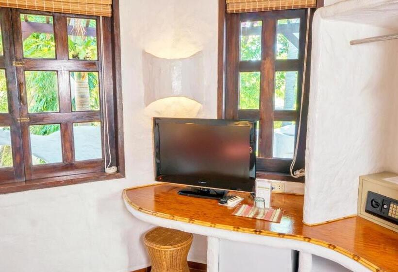 Номер Superior с Террасой, Atlantis Dive Resort Puerto Galera