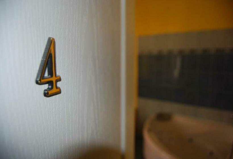Camera Standard, Praha Club Bed & Breakfast