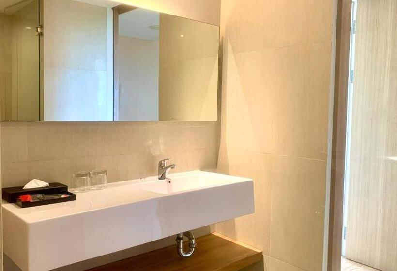 Номер Superior, Grand Zuri Kuta Bali