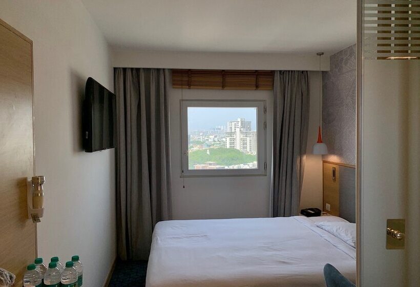 Standard Szoba, Holiday Inn Express Gurugram Sector 50, An Ihg