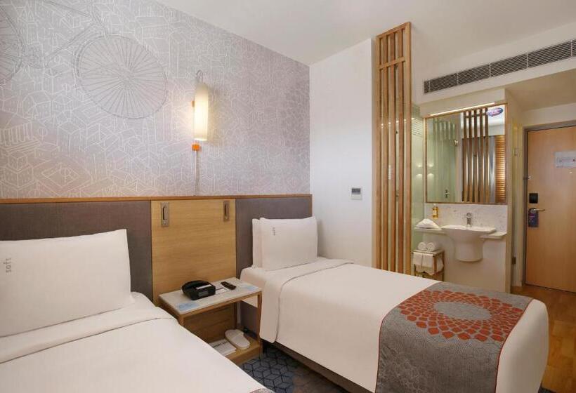 Standard Szoba, Holiday Inn Express Gurugram Sector 50, An Ihg