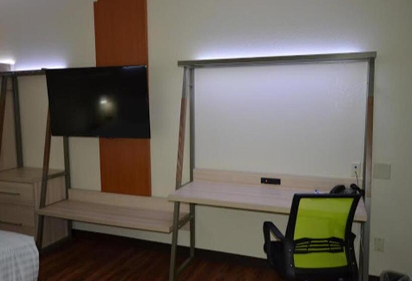 프레지덴셜 스위트, Holiday Inn Express & Suites Raymondville By Ihg