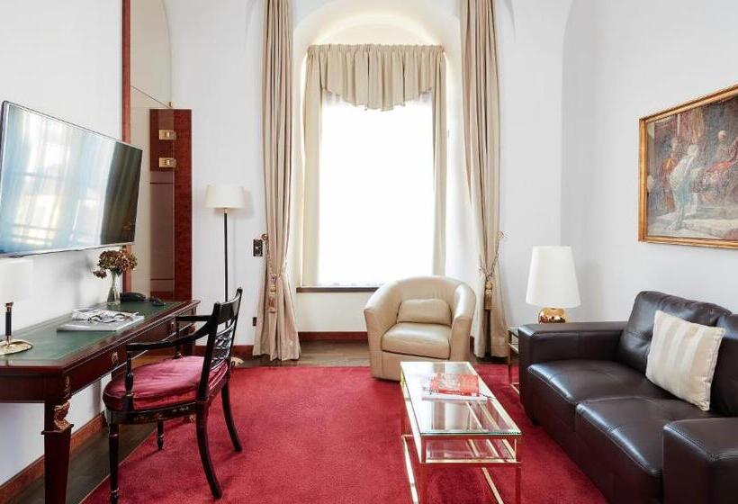 Апартаменты Executive 1 Спальня, Living Hotel De Medici