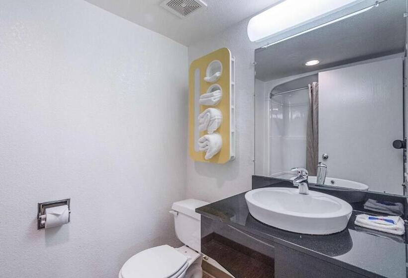 Номер Стандарт, Motel 6kokomo, In