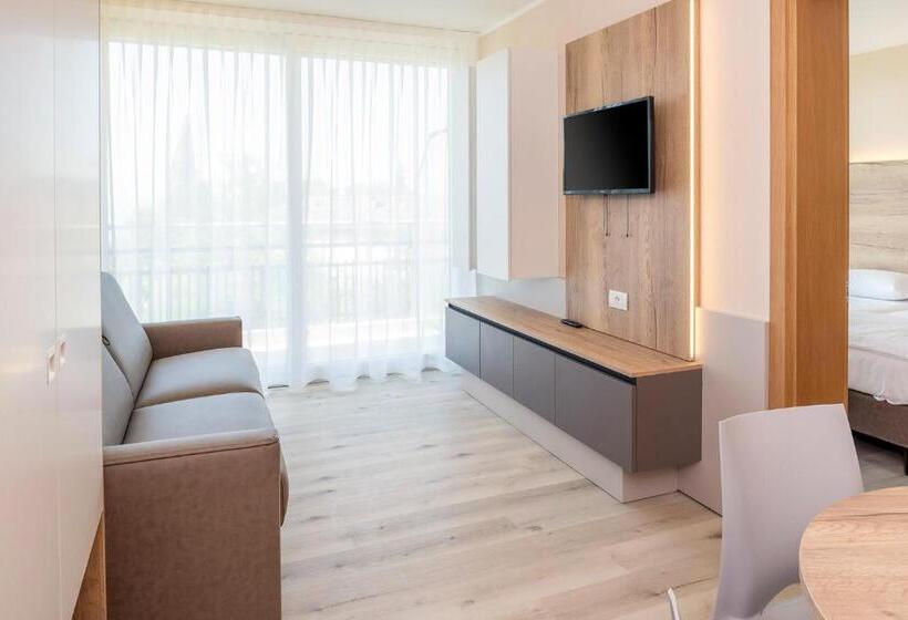 带1个卧室的豪华公寓, Residence Parco Del Garda