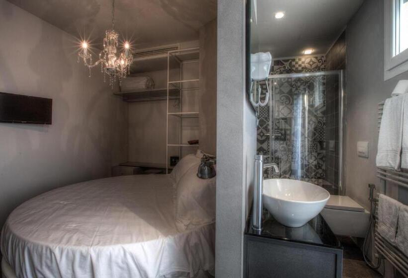 Номер Стандарт, Bell Suite