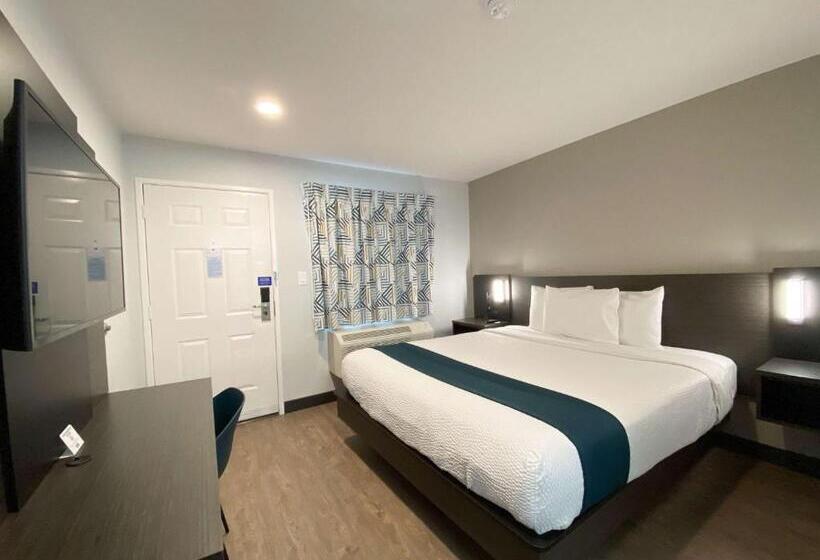 Номер Deluxe Кровать Кинг, Motel 6bellflower, Ca  Los Angeles