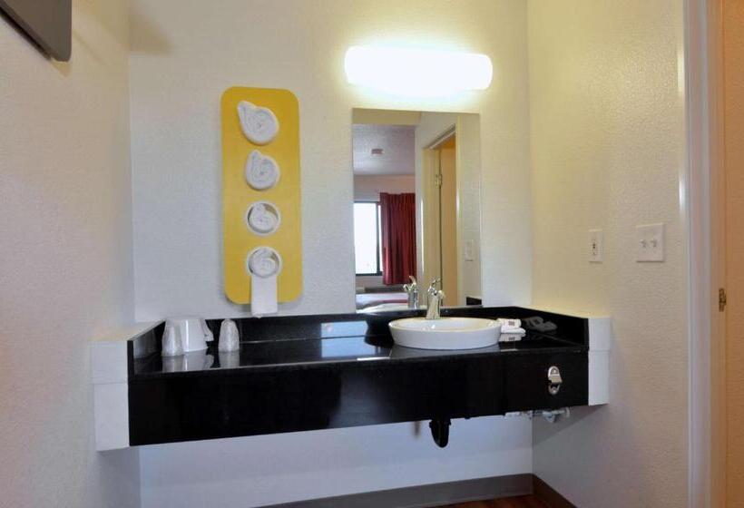 Четырехместный Номер Стандарт, Motel 6palm Desert, Ca  Palm Springs Area
