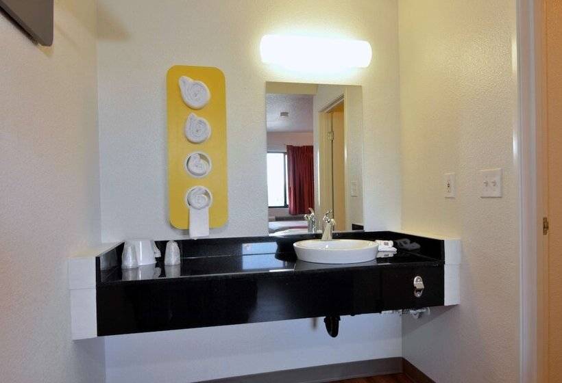 Номер Deluxe, Motel 6palm Desert, Ca  Palm Springs Area