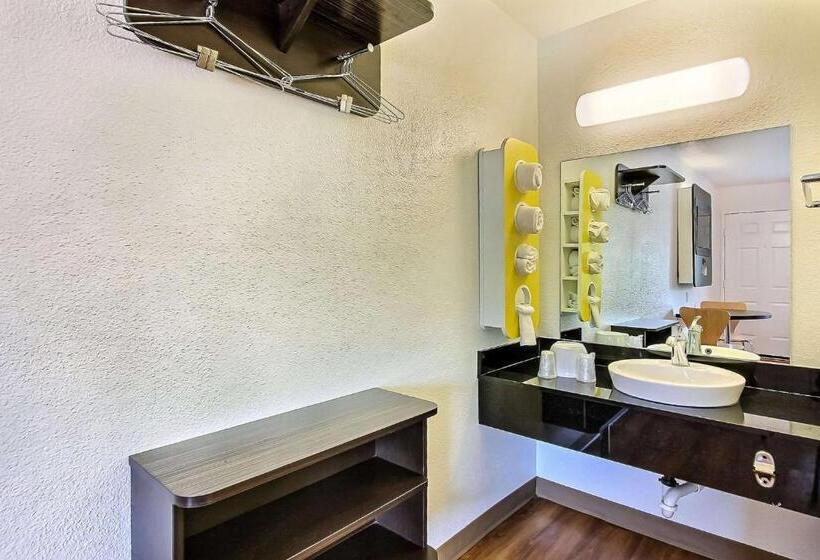 장애인을 위한 스탠다드 룸, Motel 6 Sunnyvale, Ca   South