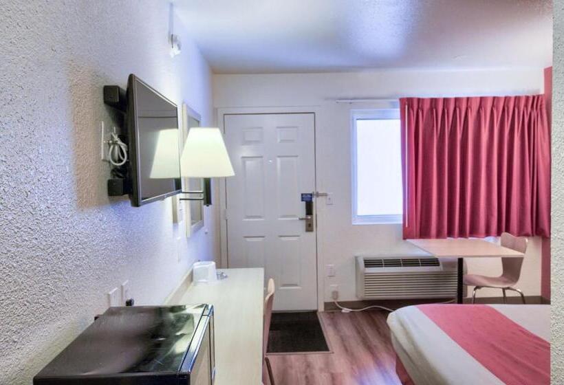 장애인을 위한 스탠다드 룸, Motel 6everett, Wa  North