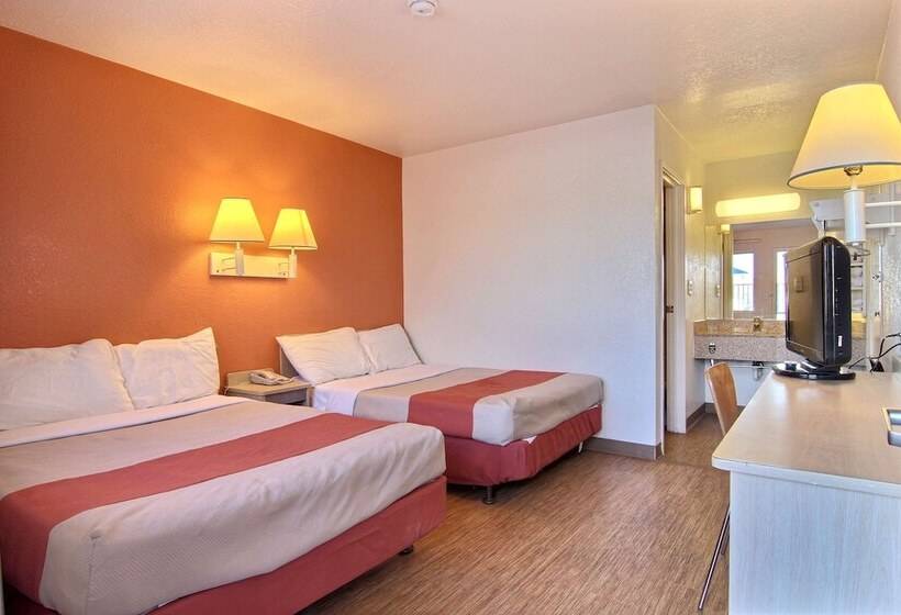 Номер Стандарт 2 Двуспальные Кровати, Motel 6odessa, Tx