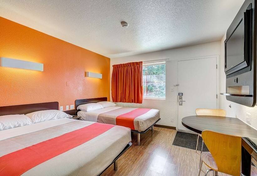 스탠다드 룸 더블 침대 2개, Park Inn By Radisson, Thornton