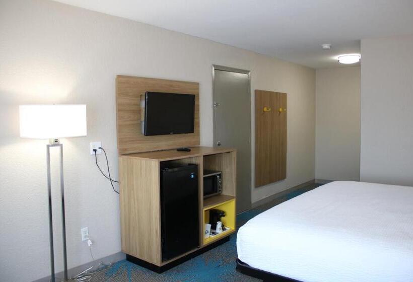 Номер Стандарт Кровать Кинг Адаптированный для Инвалидов, Days Inn By Wyndham Waco University Area