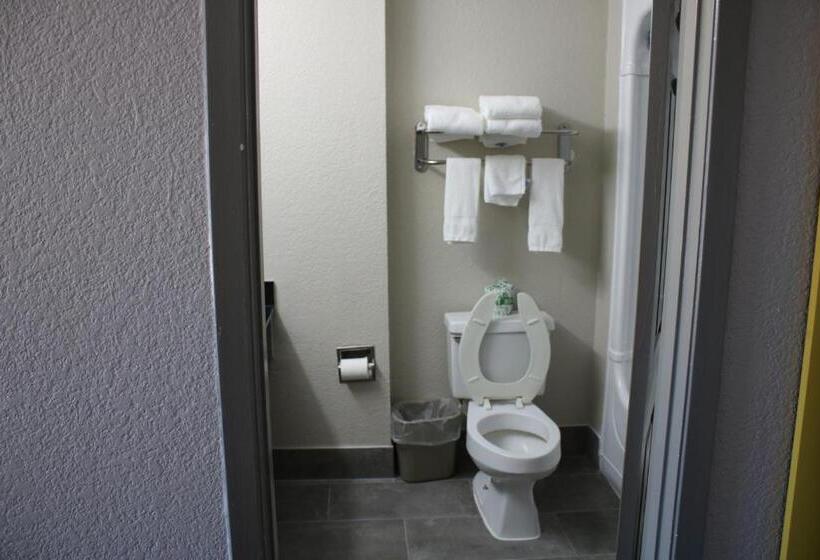 Стандартный Номер Кровать Кинг, Days Inn By Wyndham Waco University Area