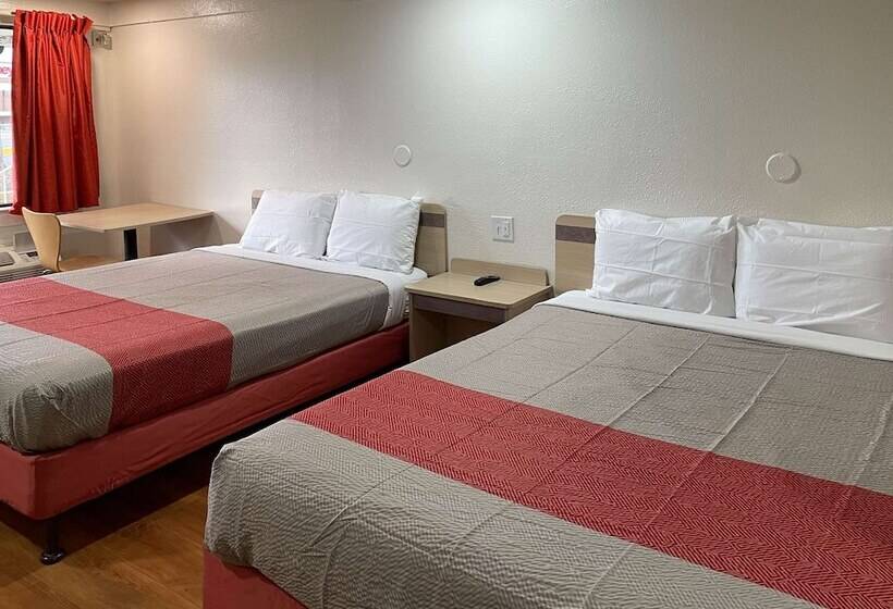 장애인용 디럭스룸, Motel 6 Hagerstown Md
