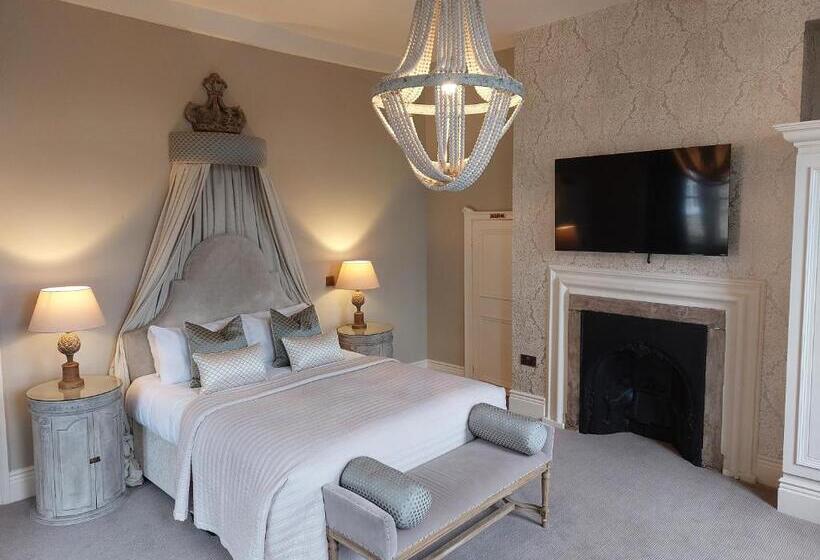 Номер Deluxe, Manor House