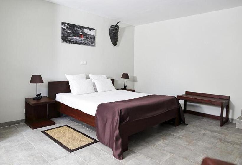 اتاق استاندارد, Relais Des Plateaux & Spa– Ivato International Airport