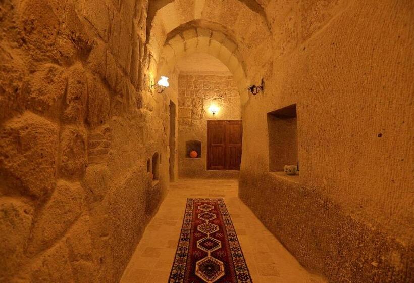 سوئیت کلاسیک, Grand Cave Suites