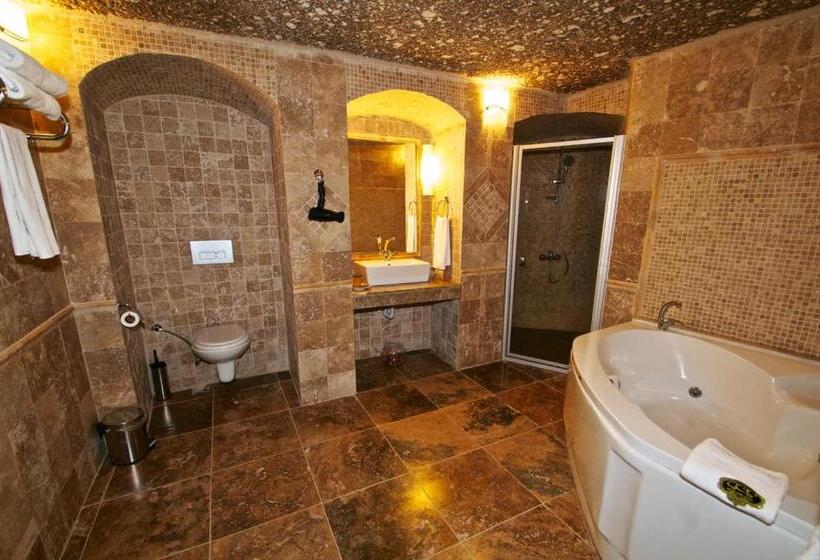 سوئیت با تخت بزرگ, Grand Cave Suites