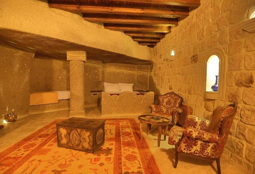 سوئیت با تخت بزرگ, Grand Cave Suites