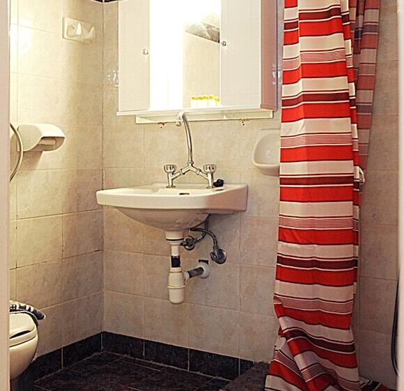 إستوديو قياسى مطلة على الجبل, Villa Magemenou