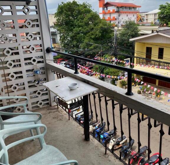 اتاق لوکس با بالکن, Mekong Riverside