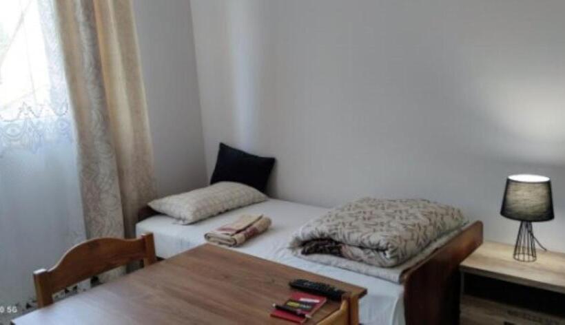 Quarto Estandar, Pokoje Kraska 36