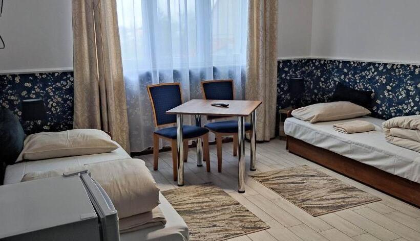 Quarto Estandar, Pokoje Kraska 36