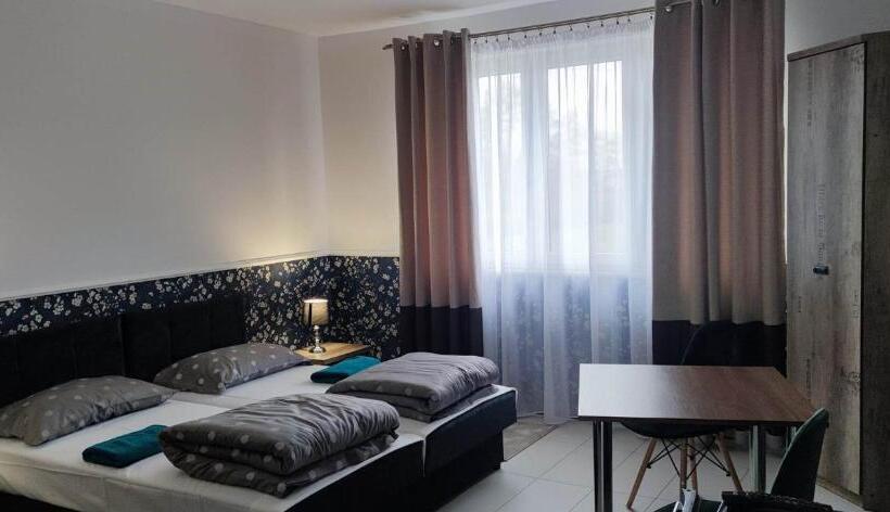 Quarto Estandar Cama King, Pokoje Kraska 36