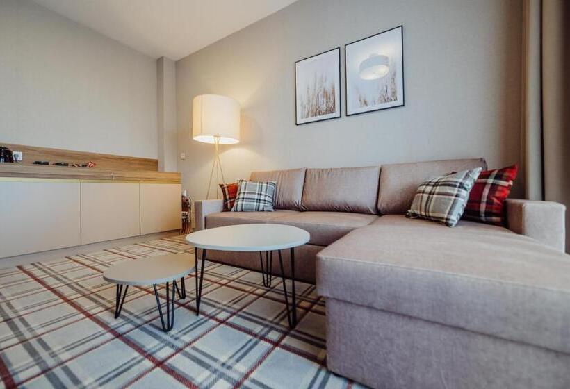 Apartamento 1 Dormitório, Green Adults