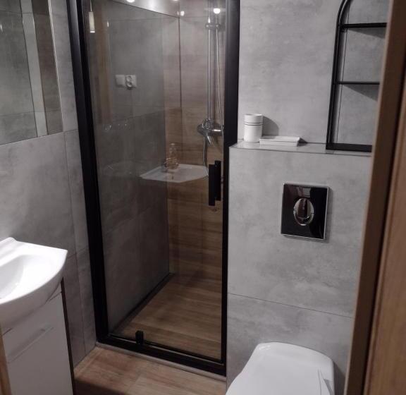 Quarto Basic, Dom Gościnny Krystyna