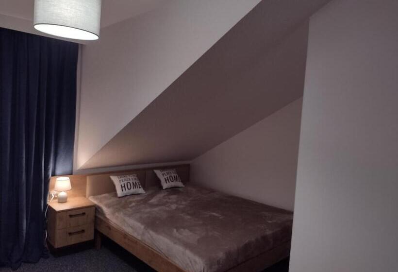 Quarto Estandar, Dom Gościnny Krystyna