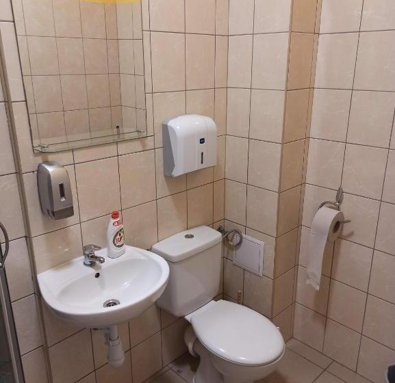 Четырехместный Номер Стандарт, Dom Studenta Pans   Akademik, Hostel