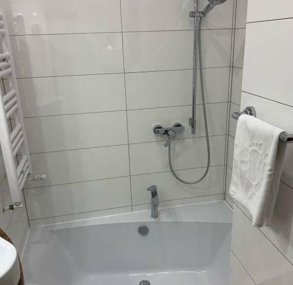 اتاق لوکس, Grono Apartamenty