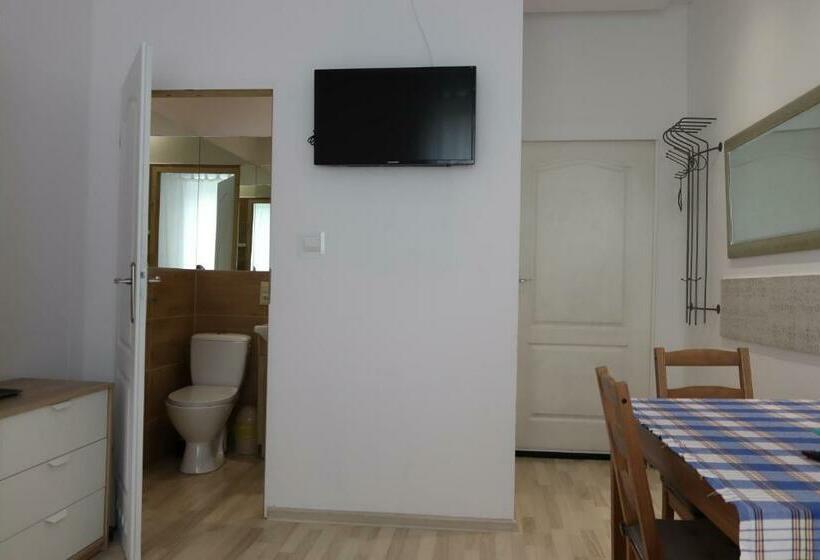اتاق لوکس, City Apartments & Gym