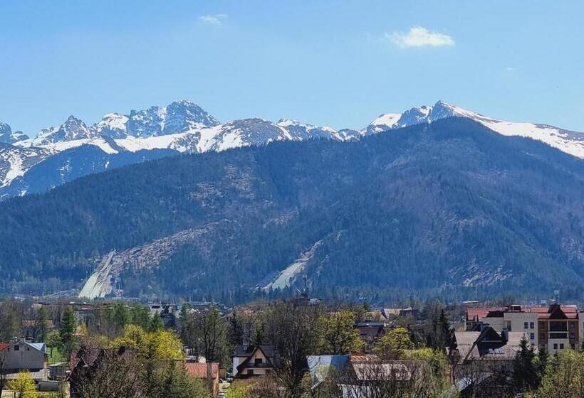 اتاق استاندارد با چشم‌انداز کوهستان, W Zakopanem Hej
