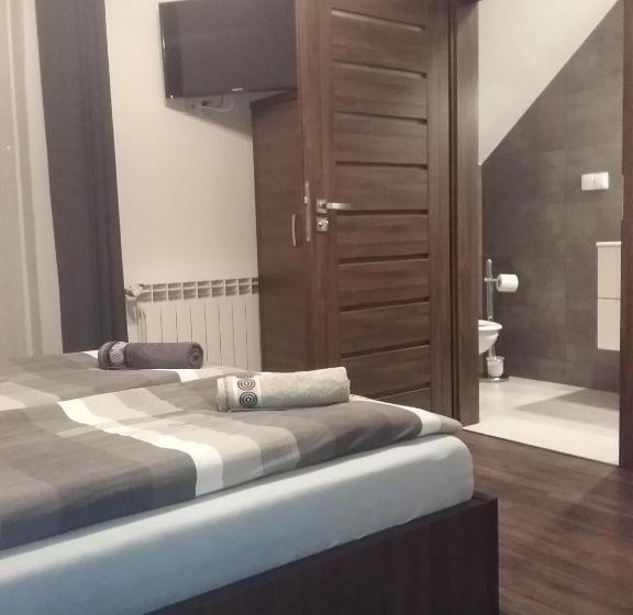 Номер Стандарт с Балконом, Noclegi U Nawary