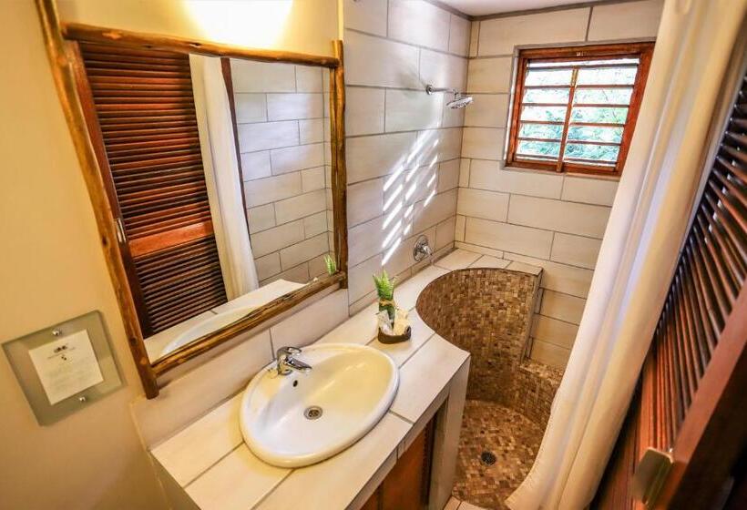 اتاق استاندارد با بالکن, Mantenga Lodge