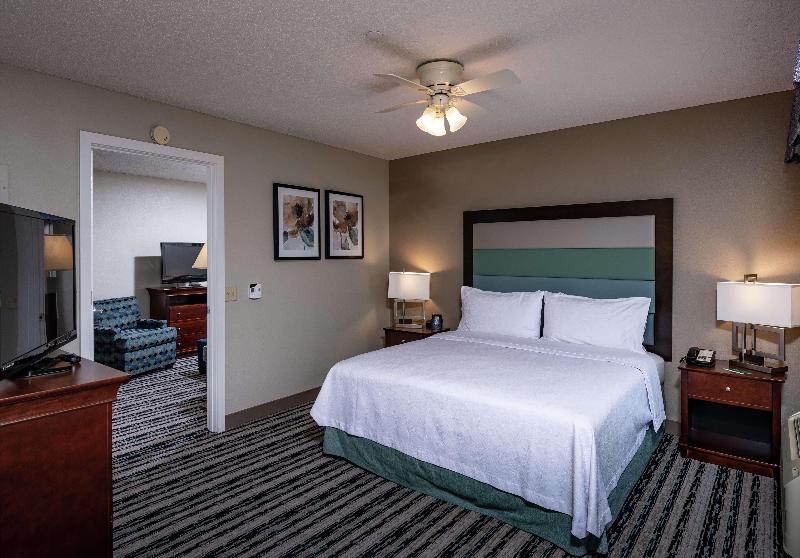 Номер Стандарт, Wingate By Wyndham Louisville Airport Expo Center