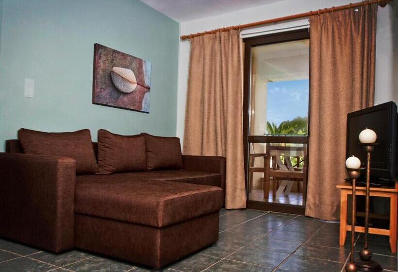 سوییت خانوادگی, Mirtilos Studios & Apartments
