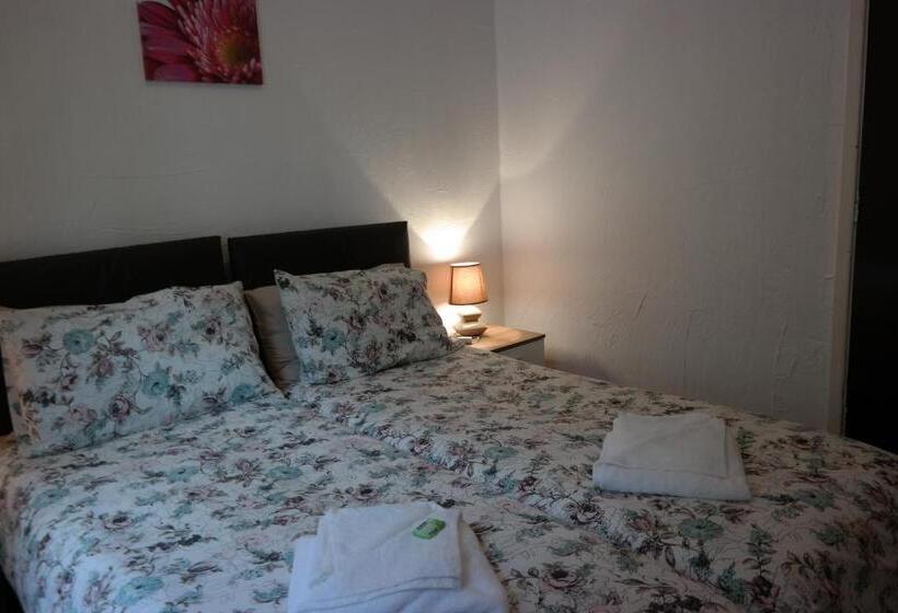 Номер Deluxe, Cardoh Lodge
