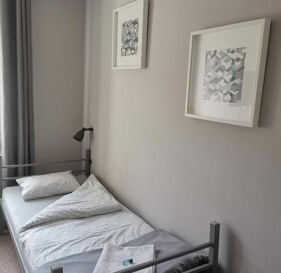 غرفة قياسية فردية حمام مشترك, Bemma Apart Hostel