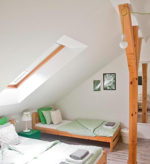 Четырехместный Номер Стандарт, Hostel 33