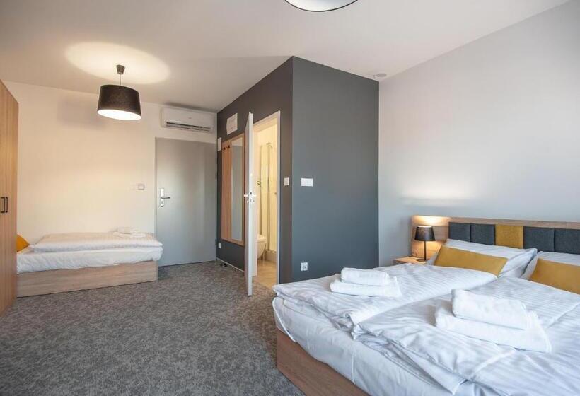 اتاق لوکس سه تخته, Apartamenty Gostyń