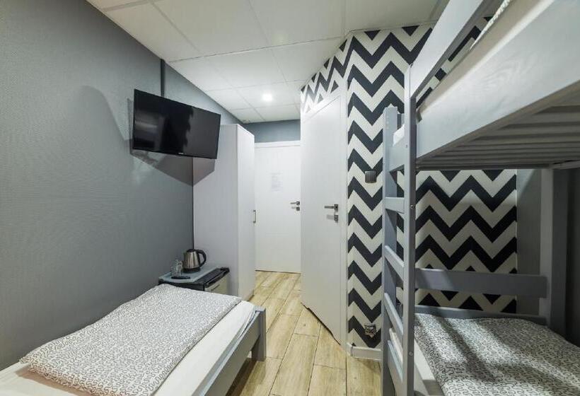 غرفة قياسية ثلاثية, Hostel Filip 2